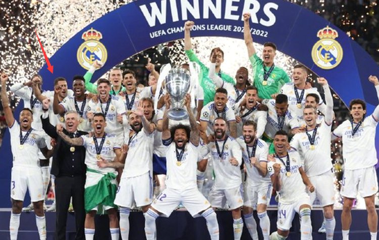 菲利克斯在 菲利克斯在