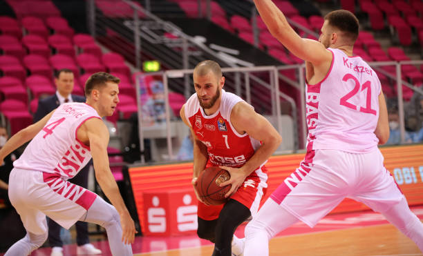 的季后赛对 的季后赛对