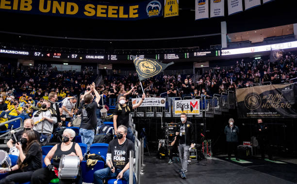 超赛季密集 超赛季密集