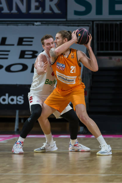 队凝聚力的 队凝聚力的