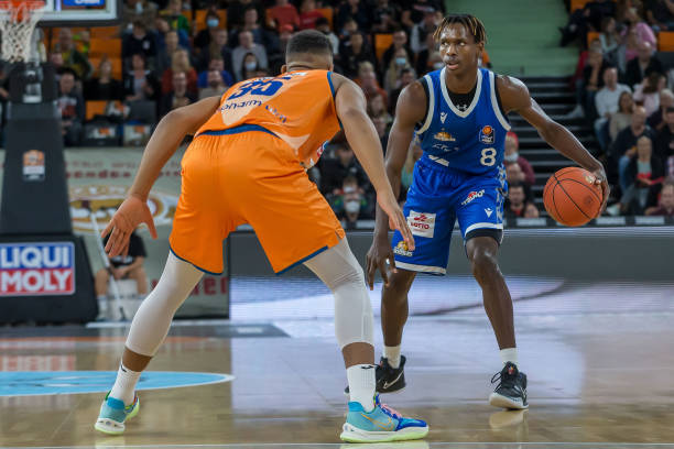 度命中让对 度命中让对