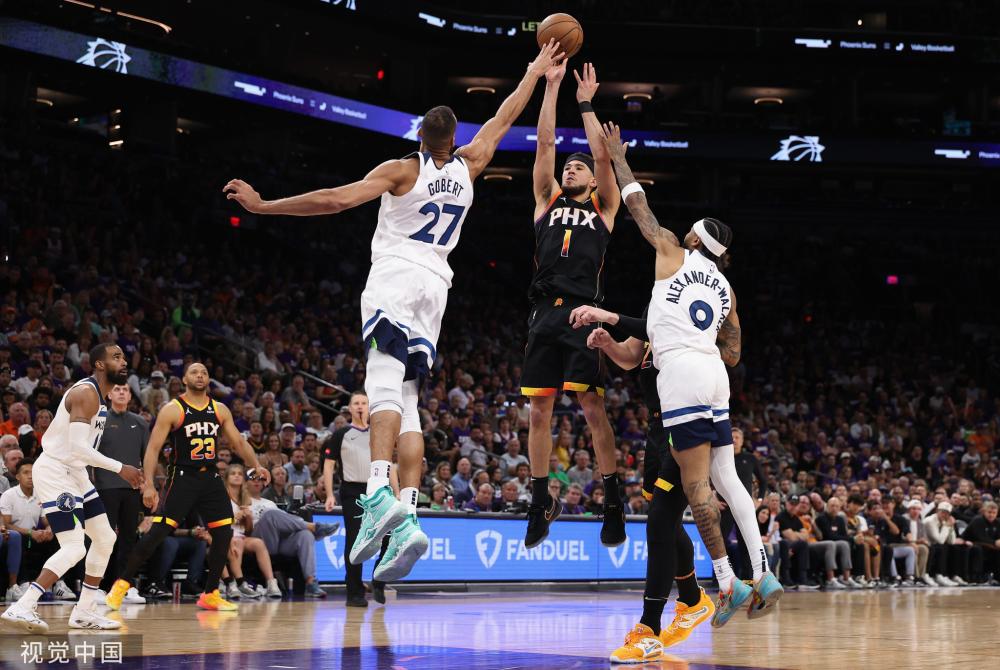 备受球迷瞩 备受球迷瞩